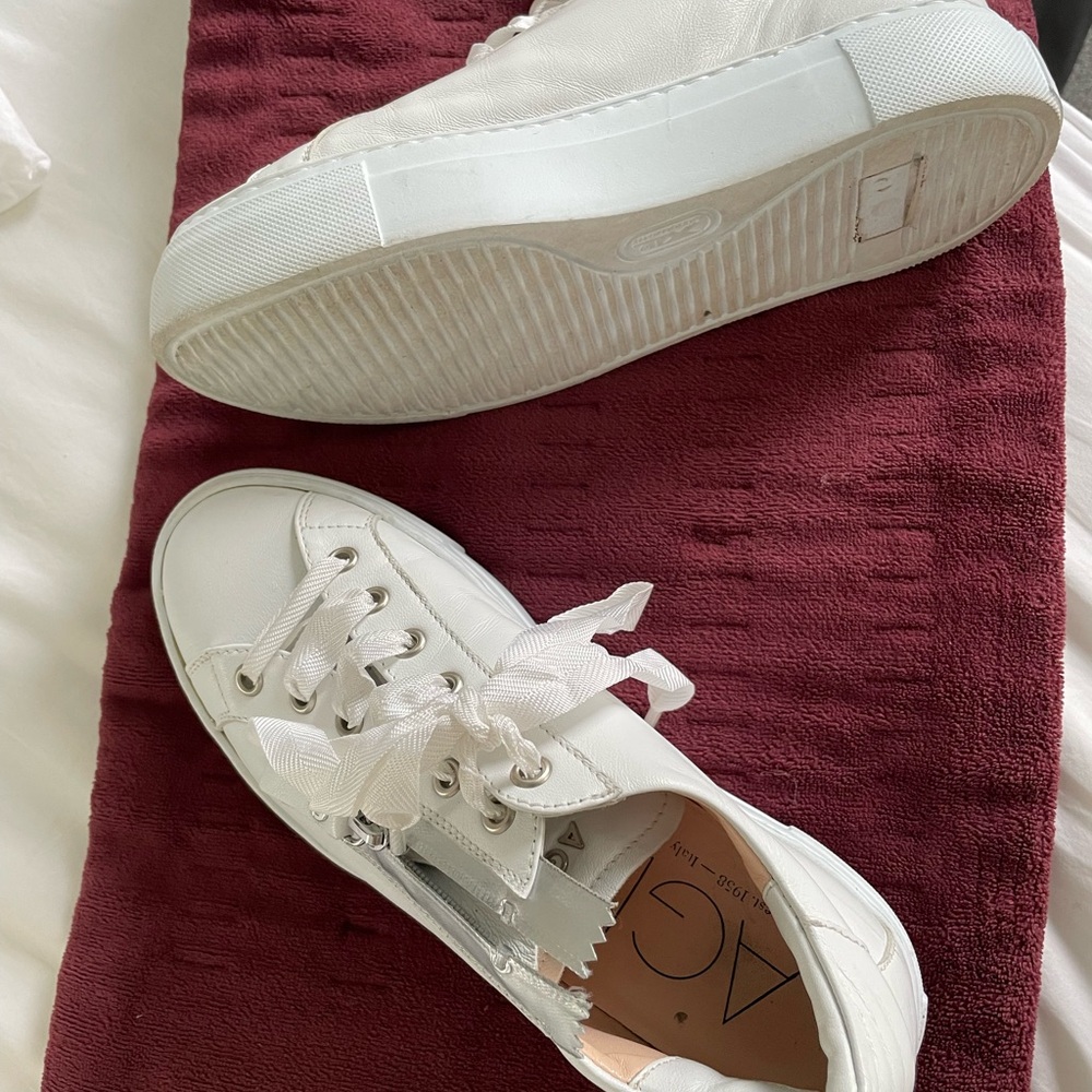 AGL platform Women's White Sneakers